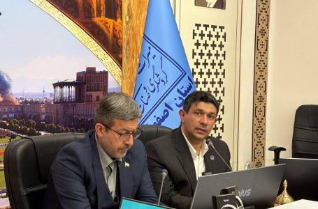 دیدار دبیرکل کمیسیون ملی یونسکو در ایران با استاندار اصفهان؛ زنگ خطر برای میراث فرهنگی ایران